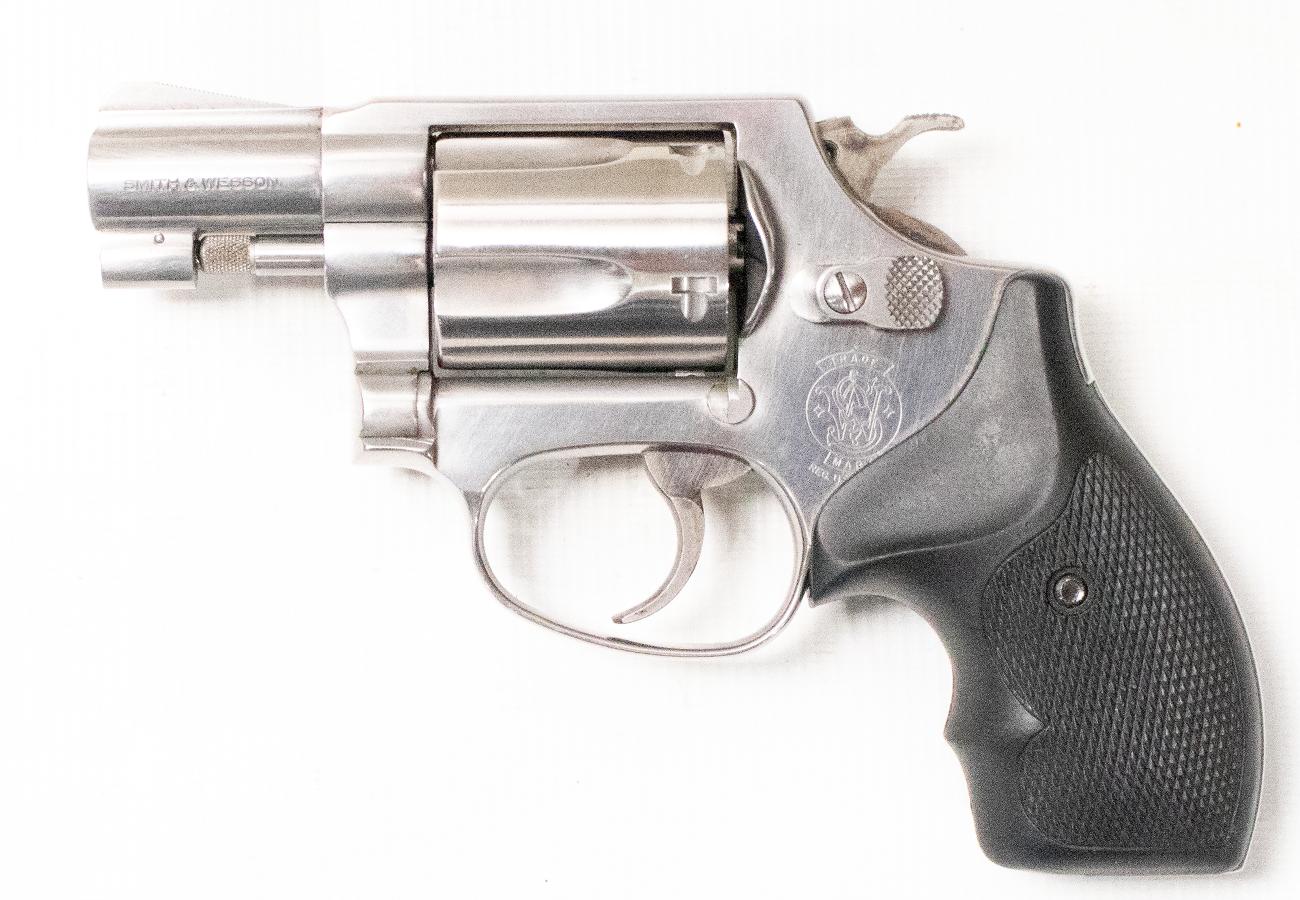 SMITH AND WESSON 60-7 38 Special Used Revolver with 1.75 Inch Barrel